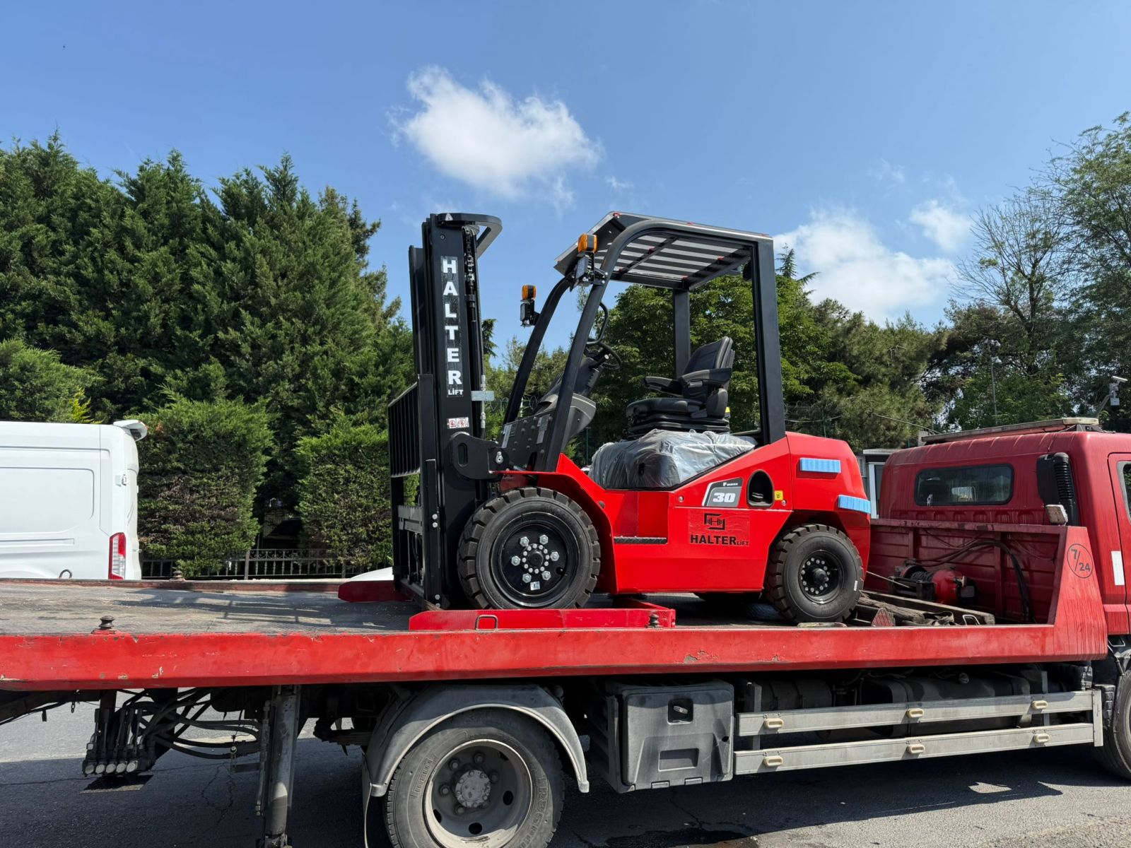 Değerli İstanbul Müşterimize 3 Ton Halterlift Dizel Forklift Hayırlı Olsun 