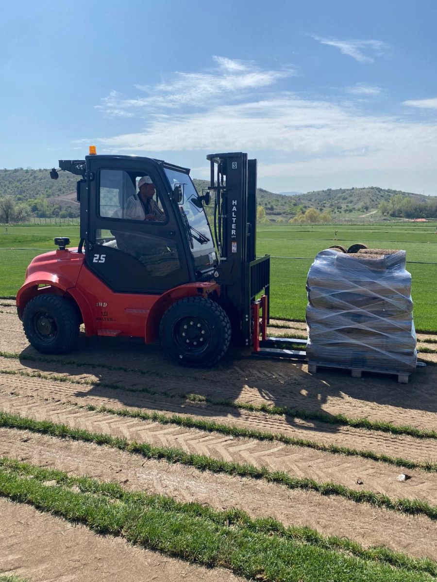 Değerli Ankara Müşterimize Halterlift 4x4 Japon Kubota Motorlu Arazi Forklifti Hayırlı Olsun 