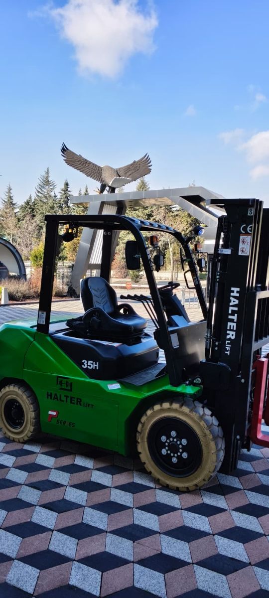 Değerli Müşterimize Halterlift P Serisi Lityum Akülü Forklift Hayırlı Olsun. 